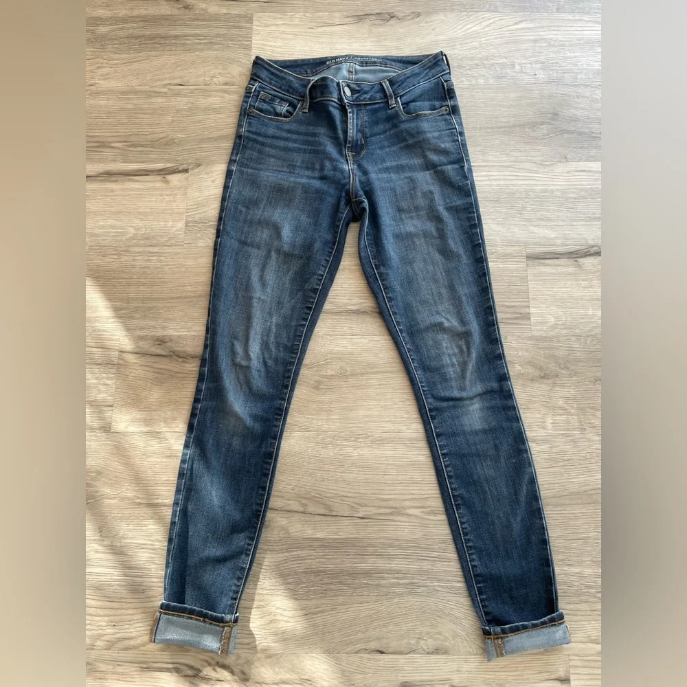 4/$25 | Old Navy | Rockstar Mid Rise Skinny Jeans for Women | Size 2 Long - Picture 3 of 9